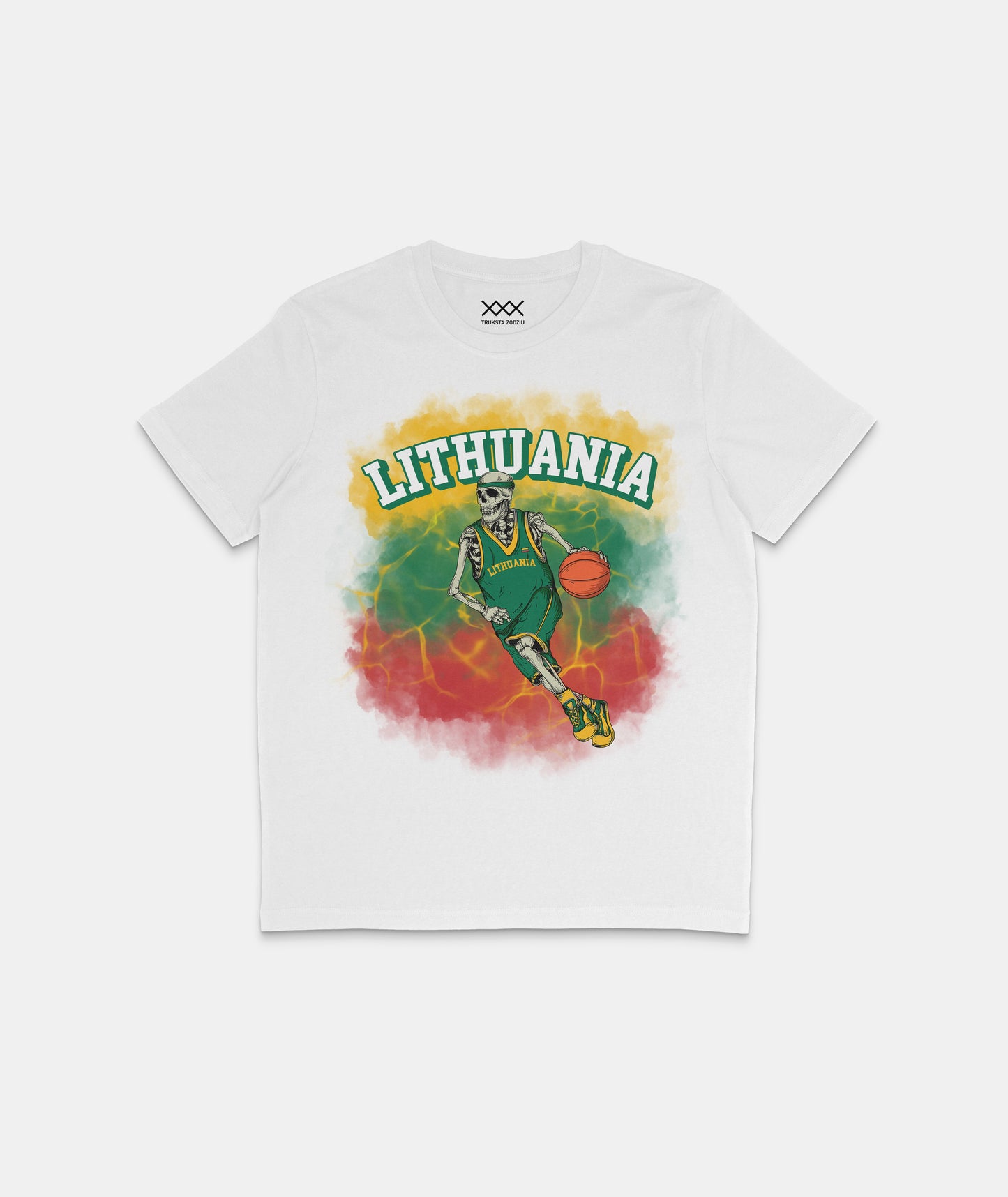 Baltos spalvos lietuviški marškinėliai su „Lithuania“ užrašu, krepšininko skeletu, kuris yra Lietuvos trispalvės fragmentuose
