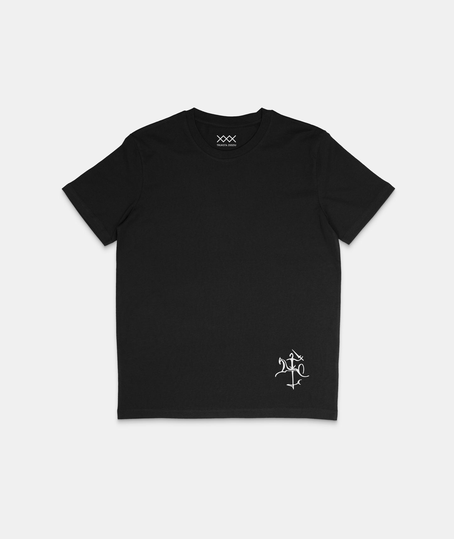 Minimalistiniai lietuviškos atributikos juodi marškinėliai su stilingu Vyčio simboliu apatiniame marškinėlio kampe